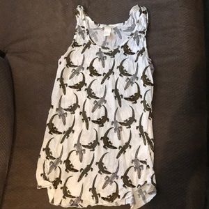 H&M crocodile tank
